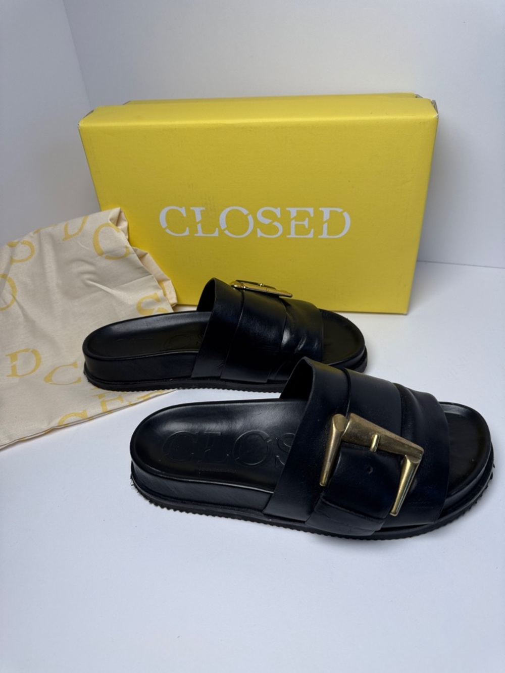 CLOSED Footbed Sandal Black Leather Slides Brass Buckle Accent Dust Bag Box 9